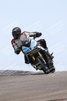 media/May-26-2025-Lets Ride (Mon) [[3bf1de1d65]]/C Group/1140am (Grapevine)/